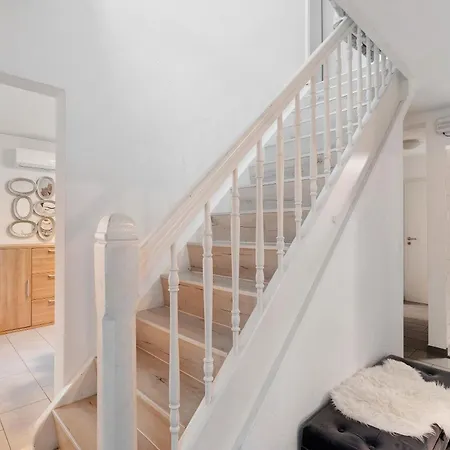 Marina בית נופש *